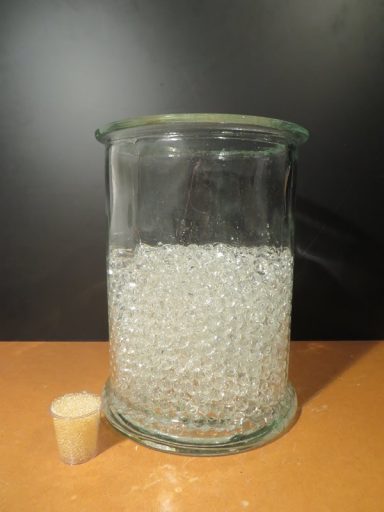 SAP Spheres before and after soaking in beaker